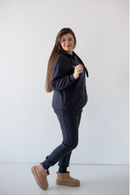 Костюм жіночий